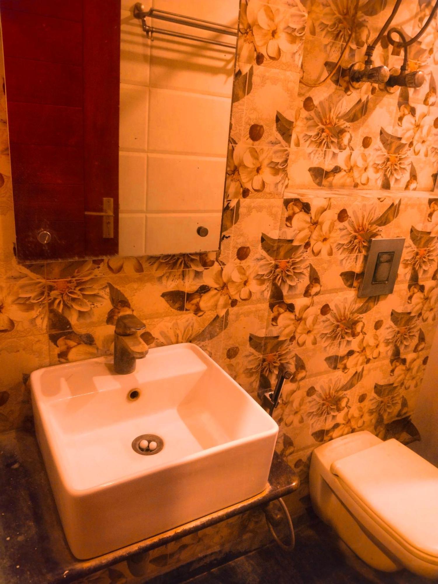 Hotel Aerocity Golden Close To New Delhi Airport المظهر الخارجي الصورة