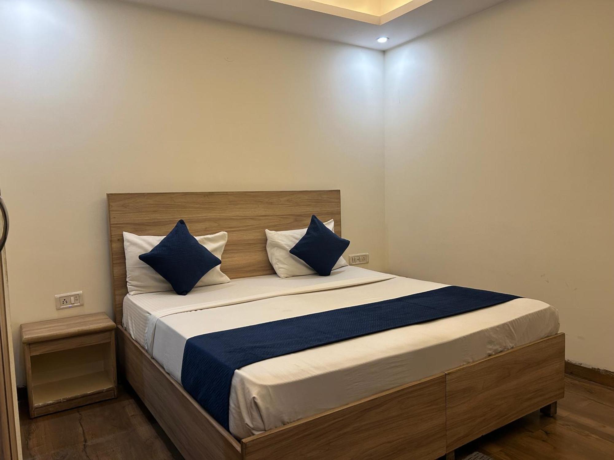 Hotel Aerocity Golden Close To New Delhi Airport المظهر الخارجي الصورة